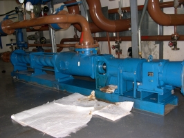 Progressing cavity pump for crude oil 